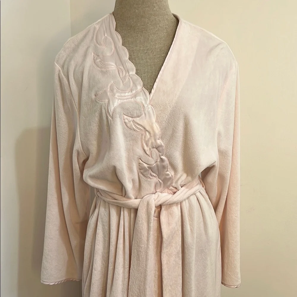 Vintage Diamond Tea Womens Robe Size M Wrap Light Pink Embroidered